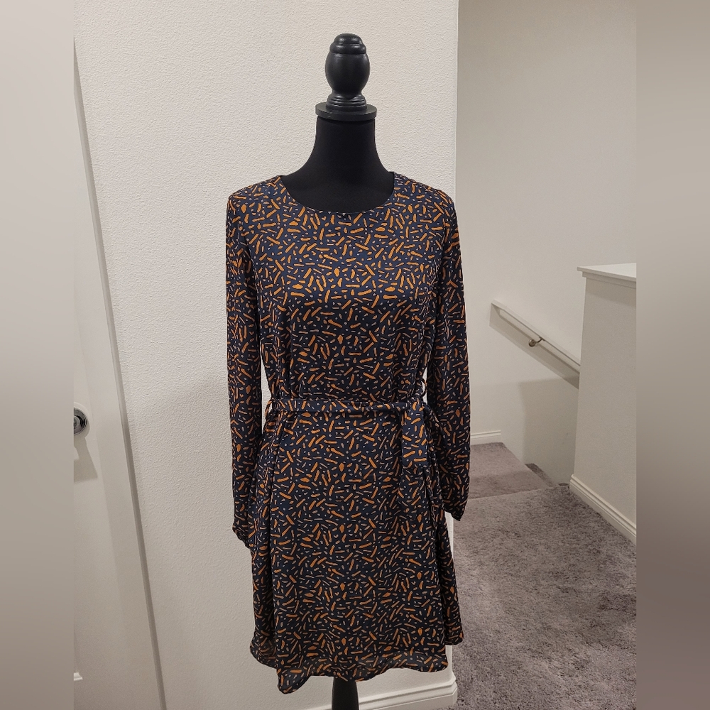 NWOT Kaileigh Dress - Picture 2 of 11